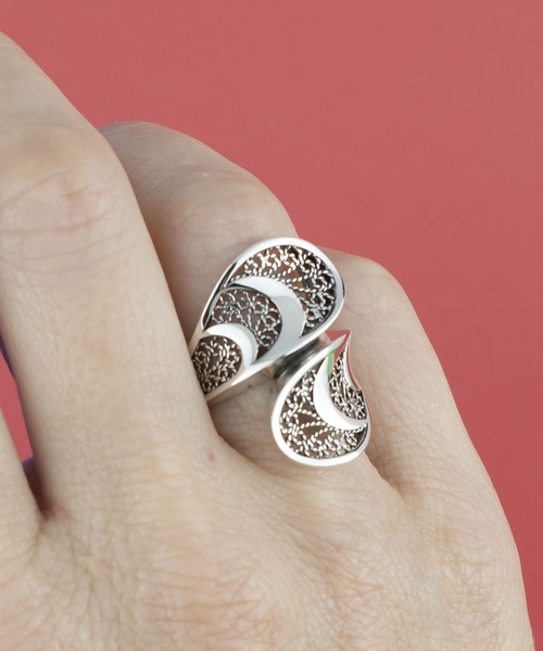 Sterling Silver Filigree Art Women Twisted Bypass Cocktail Ring 1